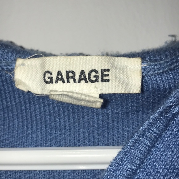 •Blue💙 garage crop top• - Picture 3 of 3